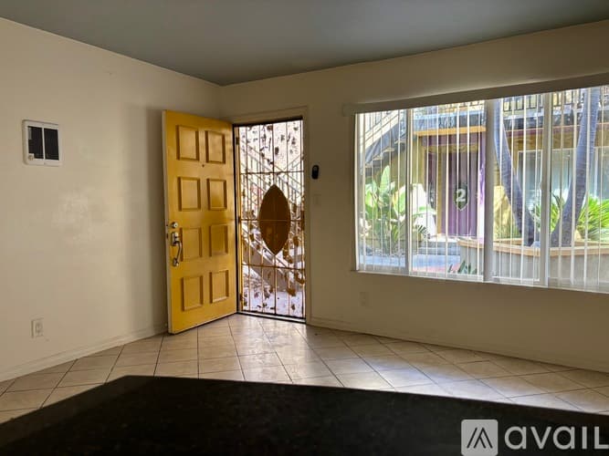 San Diego Apartment: 4246 Van Dyke Ave