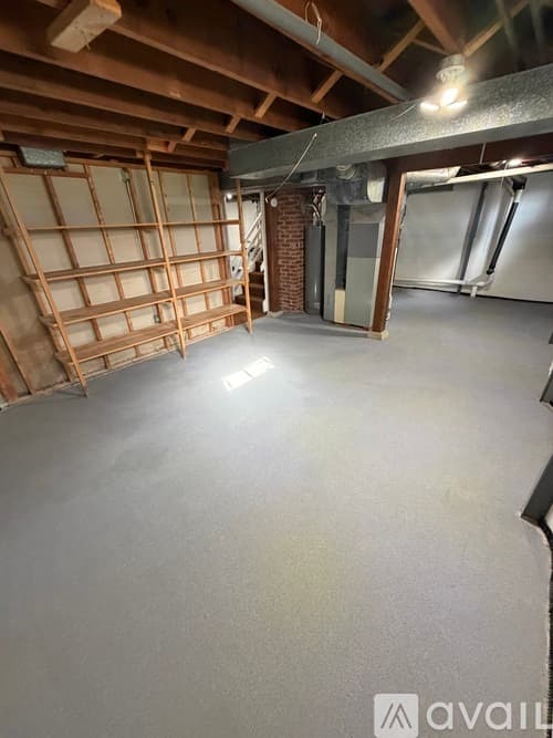 Cedar Rapids House: 139 21st St SW