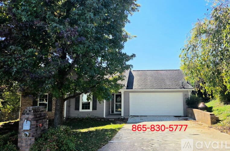 Powell House: 2312 Bainbridge Way
