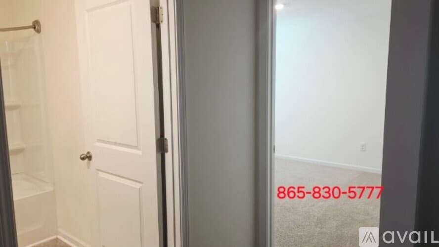 Knox County House: 7525 Cottontail St