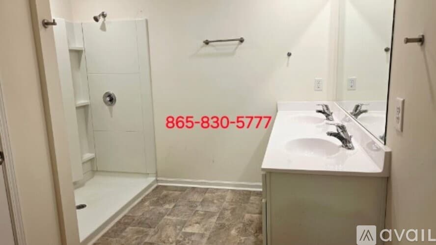 Knox County House: 7525 Cottontail St