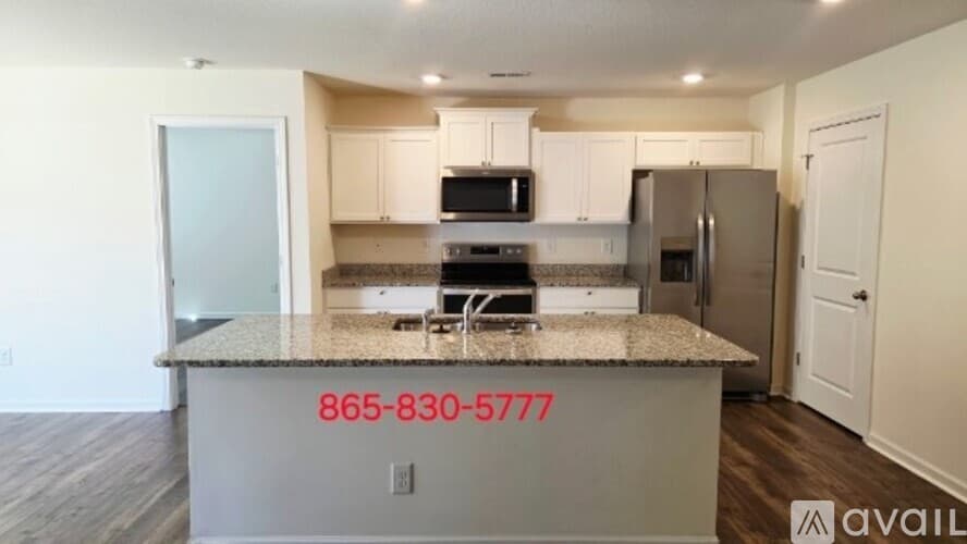 Knox County House: 7525 Cottontail St