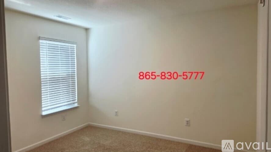 Knox County House: 7525 Cottontail St