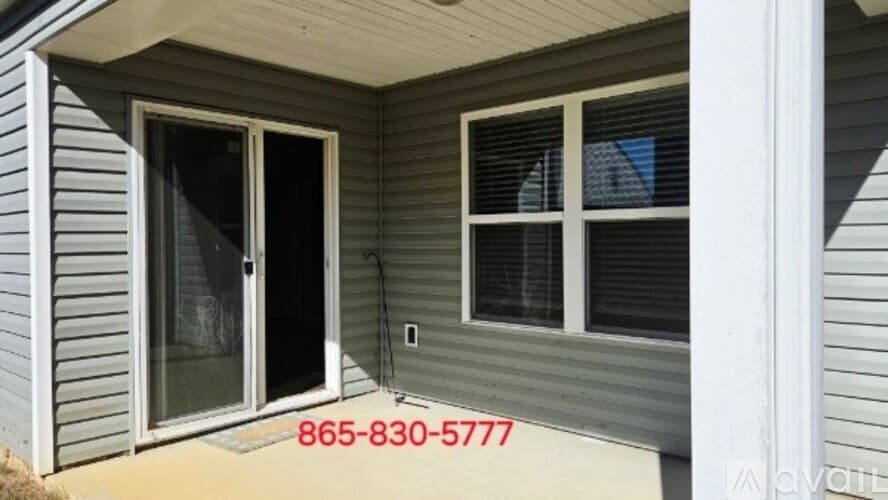Knox County House: 7525 Cottontail St