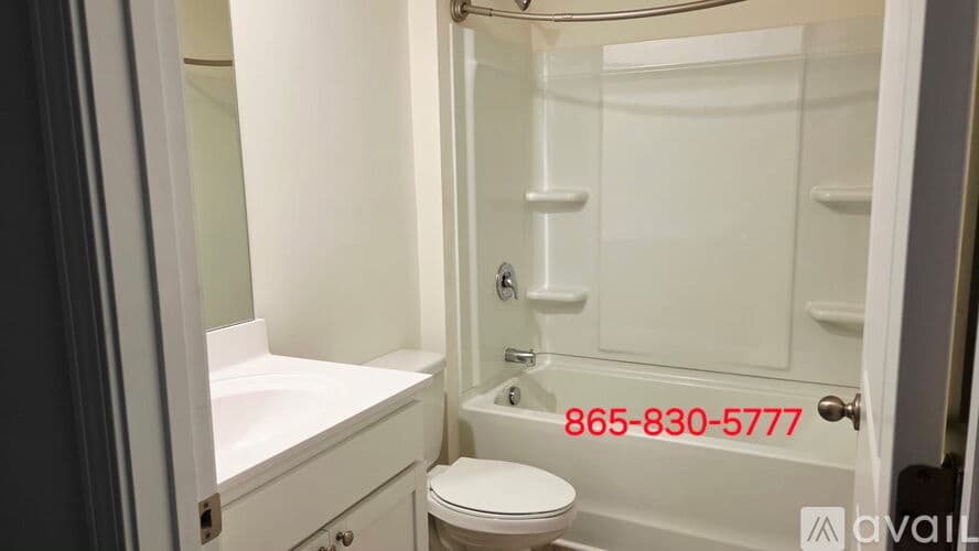 Knox County House: 7525 Cottontail St