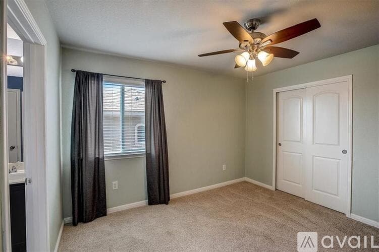 Pflugerville House: 1121 Badlands Dr