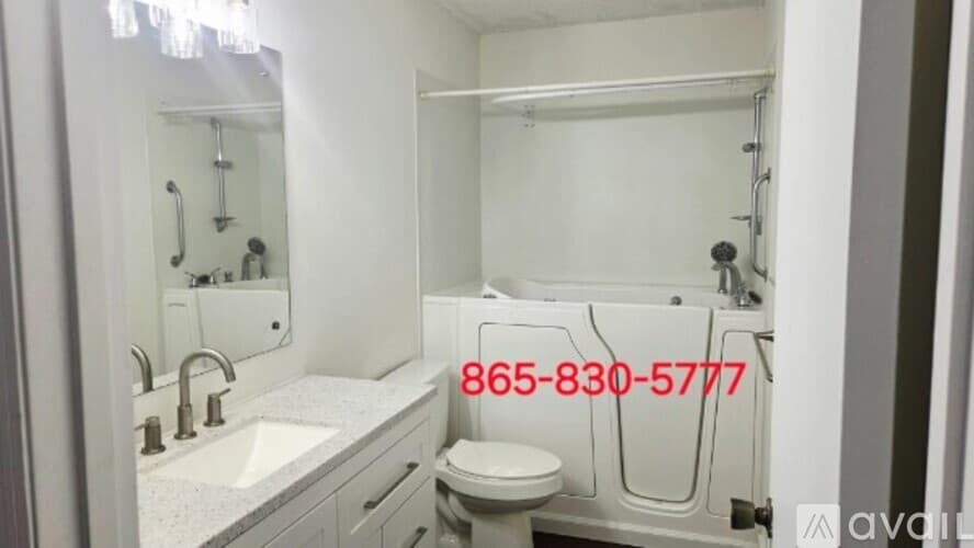 Knoxville House: 6029 Morning Glory Pl