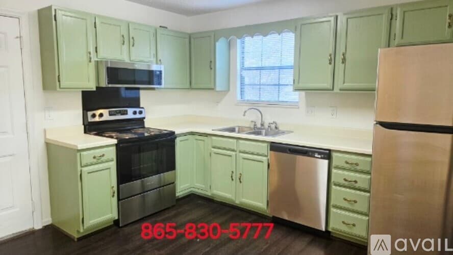 Knoxville House: 6029 Morning Glory Pl