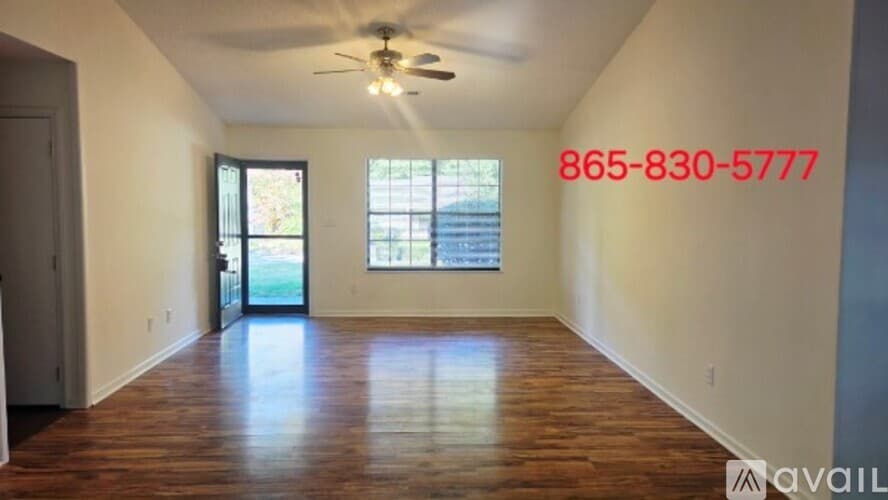 Knoxville House: 6029 Morning Glory Pl