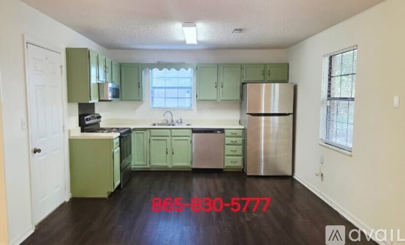 Knoxville House: 6029 Morning Glory Pl