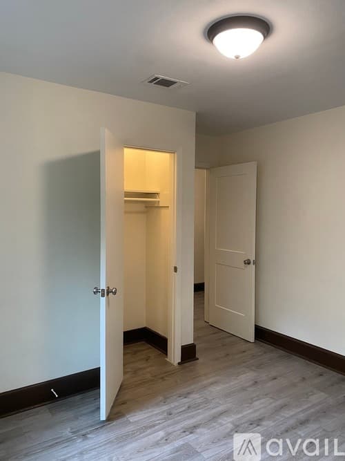 Gainesville House: 115 Southeast 9th Street