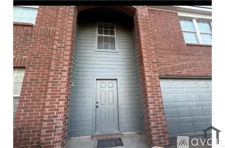 Fort Worth House: 9113 Goldenview Drive
