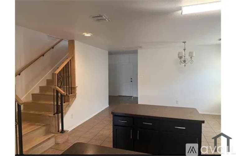 Fort Worth House: 9113 Goldenview Drive