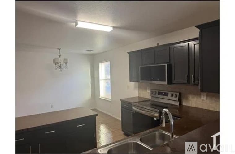 Fort Worth House: 9113 Goldenview Drive