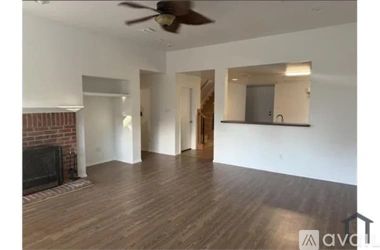 Fort Worth House: 9113 Goldenview Drive