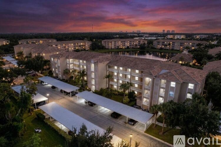 Fort Myers House: 8550 Kingbird Loop Apt 645