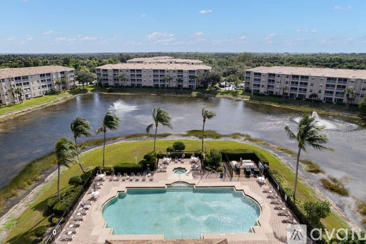 Fort Myers House: 8550 Kingbird Loop Apt 645
