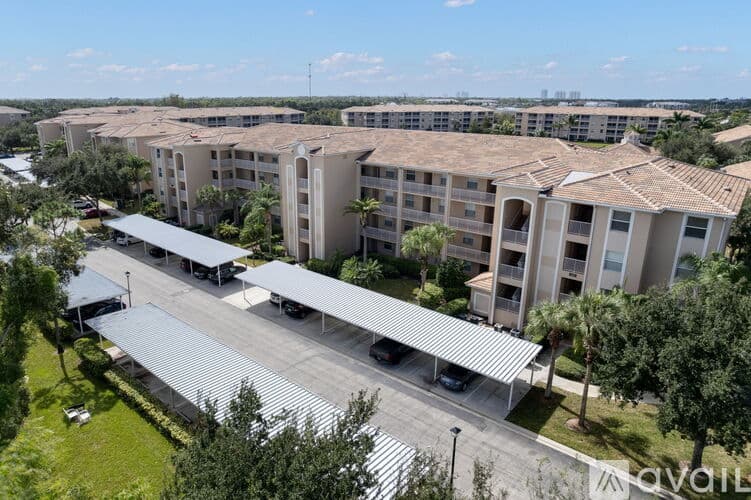 Fort Myers House: 8550 Kingbird Loop Apt 645