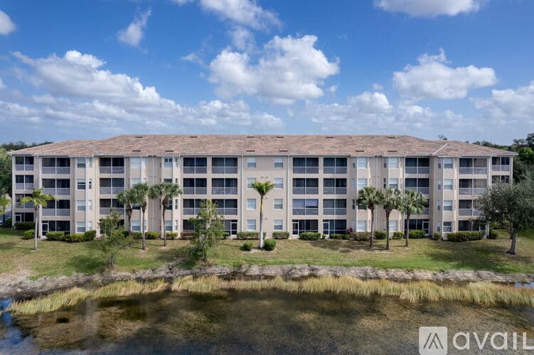 Fort Myers House: 8550 Kingbird Loop Apt 645