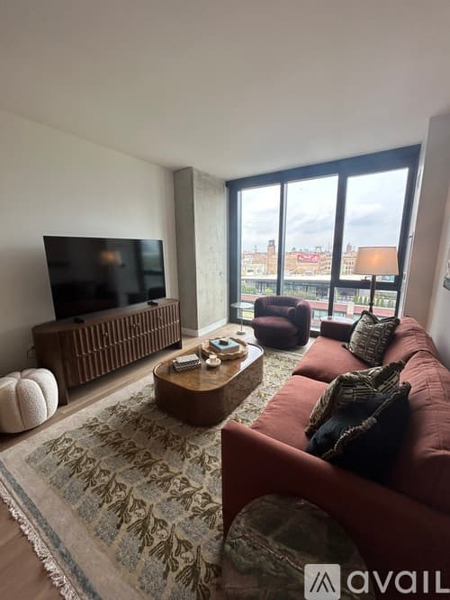 Chicago Apartment: 305 N Ada St