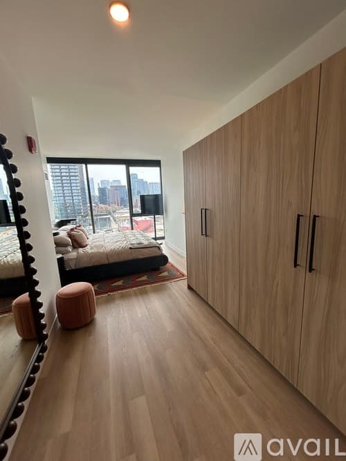Chicago Apartment: 305 N Ada St