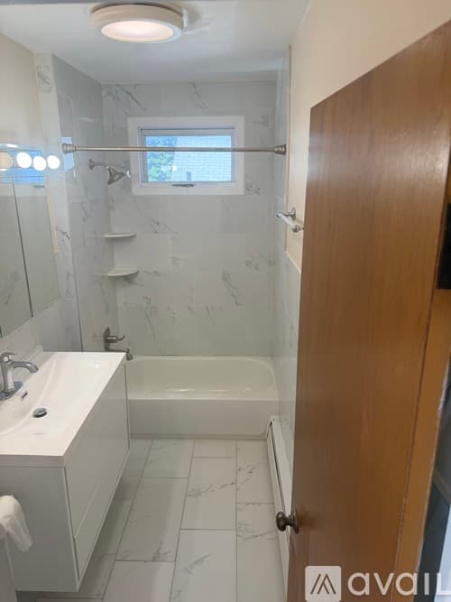 Providence Apartment: 69 Homefield Avenue