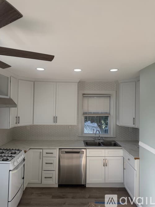 Providence Apartment: 69 Homefield Avenue