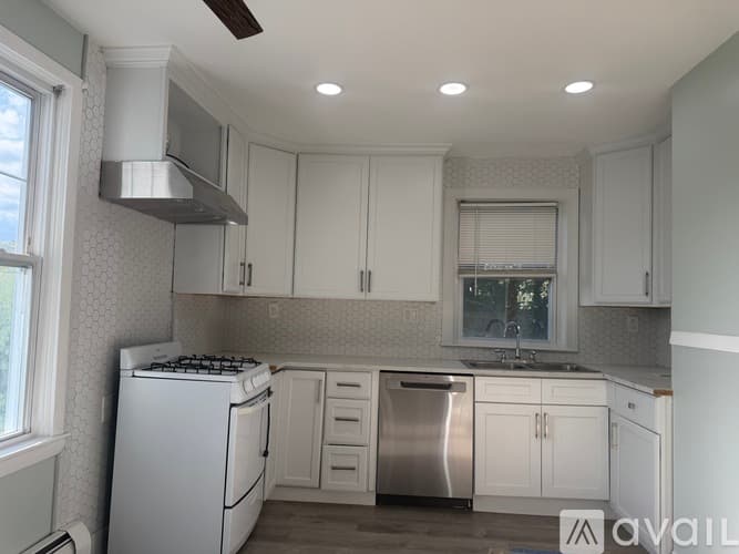 Providence Apartment: 69 Homefield Avenue