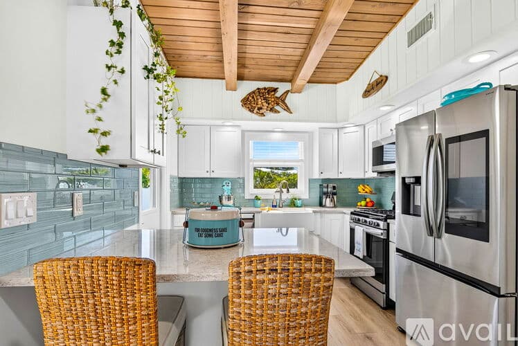 Holmes Beach House: 203 84th Street
