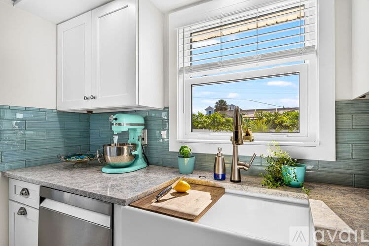 Holmes Beach House: 203 84th Street
