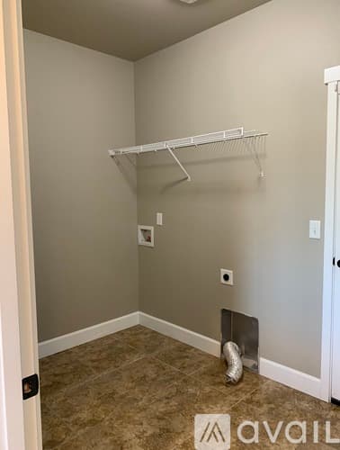 Kennewick House: 1851 S Fescue St