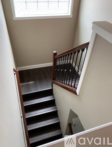 Kennewick House: 1851 S Fescue St