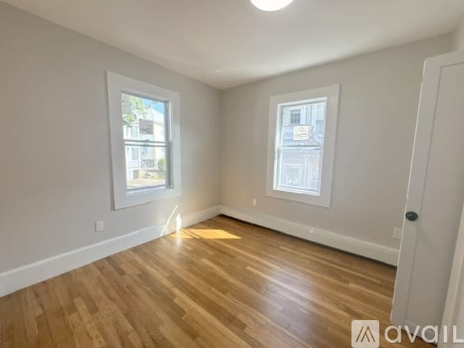 Quincy Apartment: 16 18 Sumner St