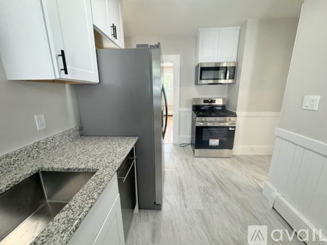 Quincy Apartment: 16 18 Sumner St