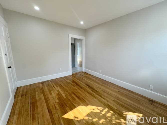 Quincy Apartment: 16 18 Sumner St