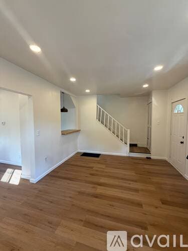 Toledo House: Freeman St