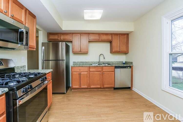 Chicago House: 12927 South Saginaw Avenue