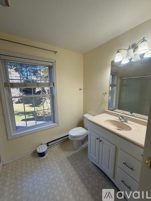 Northwood Apartment: 1351 1st New Hampshire Turnpike