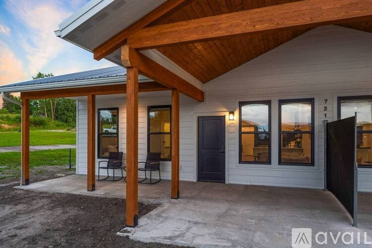Polson Apartment: 721 Daniah Ln