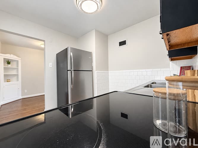St. Louis Apartment: 5944 Nagel Ave
