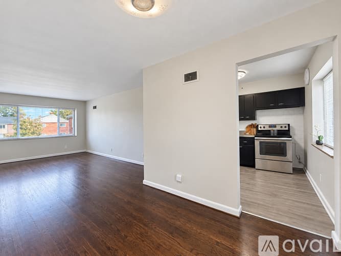 St. Louis Apartment: 5944 Nagel Ave
