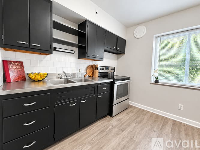 St. Louis Apartment: 5944 Nagel Ave