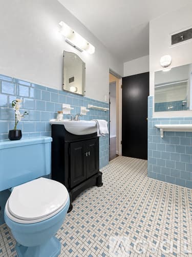 St. Louis Apartment: 5944 Nagel Ave