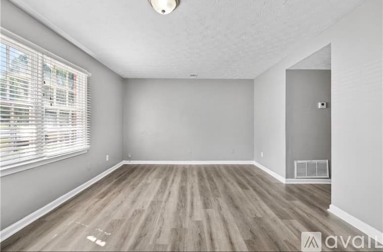 Lawrenceville House: 410 Charter Court