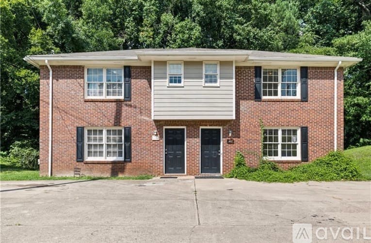 Lawrenceville House: 410 Charter Court