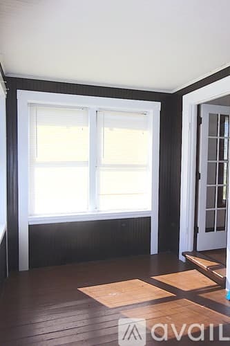 Medford Apartment: 115 Playstead Rd