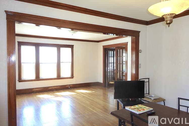 Medford Apartment: 115 Playstead Rd