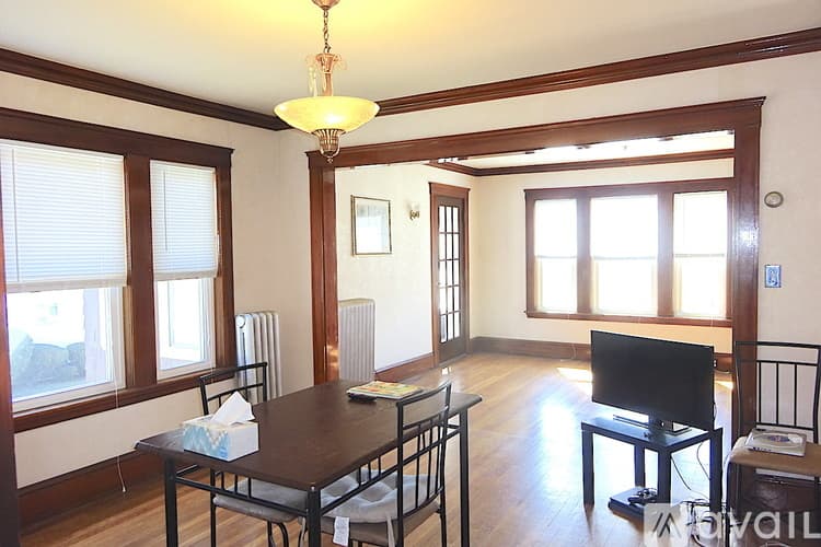 Medford Apartment: 115 Playstead Rd