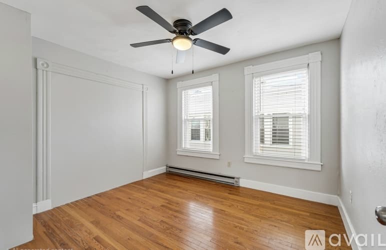 Springfield Apartment: 46 Talcott Ave
