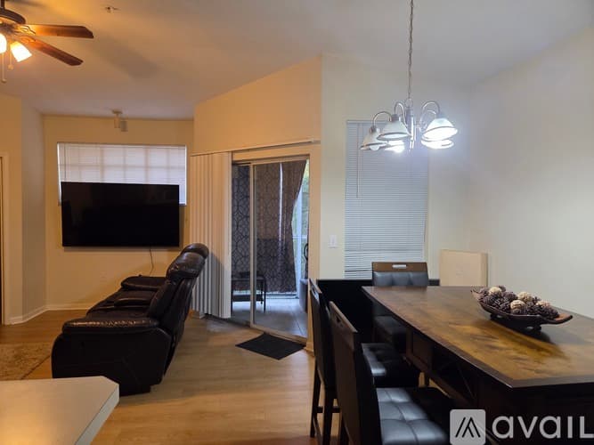 Tampa Condo: 5125 Palm Springs Boulevard